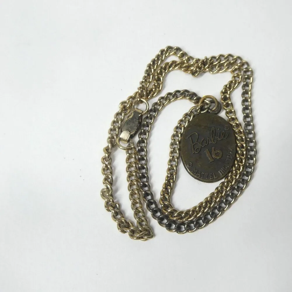 Barbie Sweet 16 Mattel 1974 Cameo Pendant Necklace Vintage
